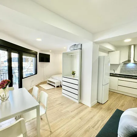 アパート Amazing Seaside By Eaw Homes *