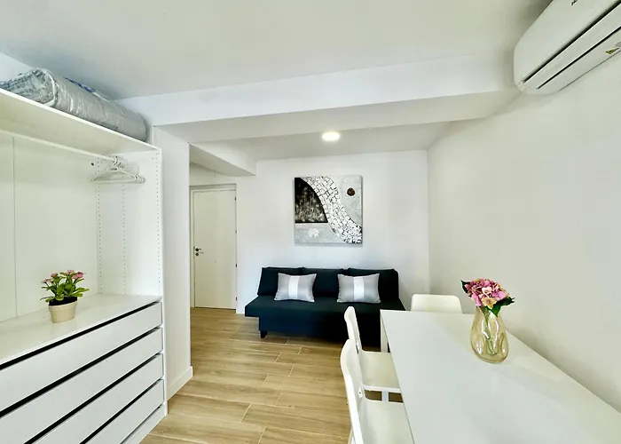 Amazing Seaside By Eaw Homes *